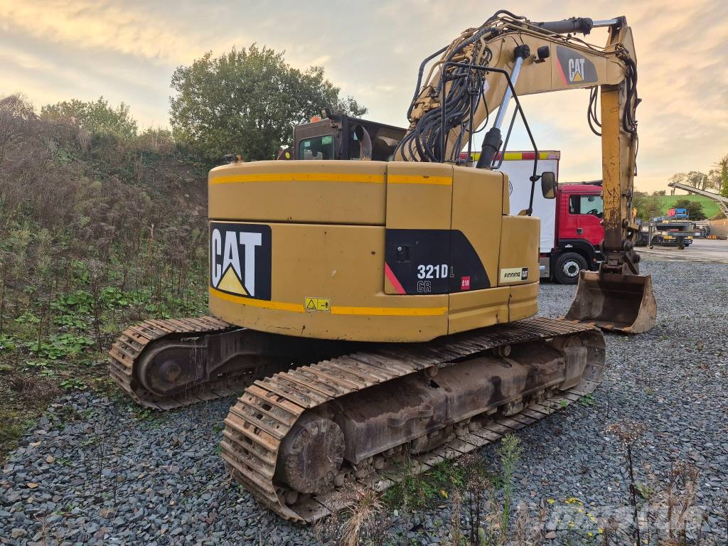 CAT 321 D LCR Paletli ekskavatörler