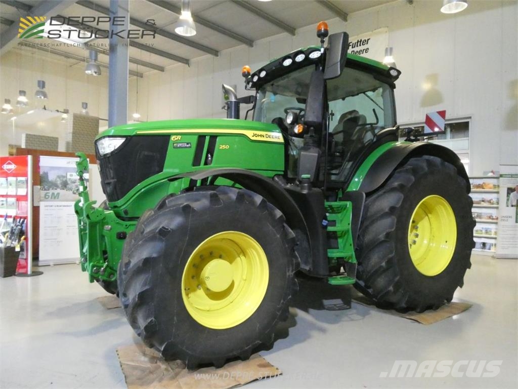 John Deere 6R 250 Další