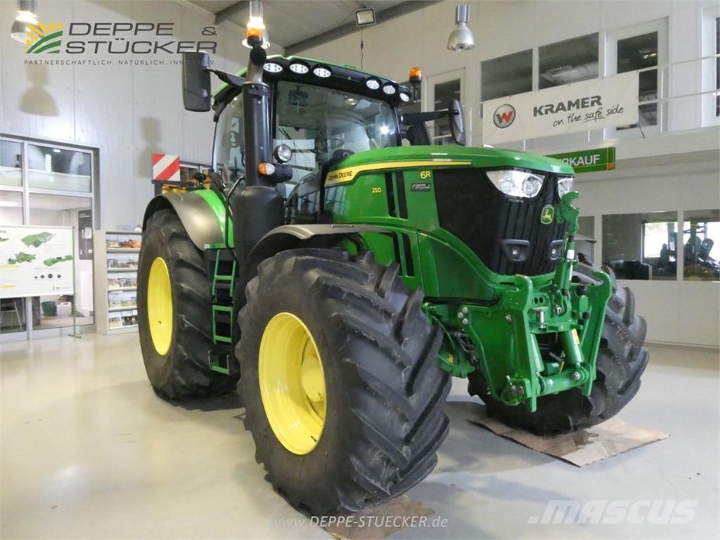 John Deere 6R 250 Další