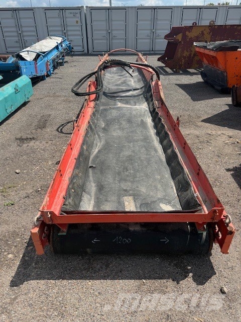Sandvik przenośnik do kruszarki L-8800 MM Trituradoras móviles