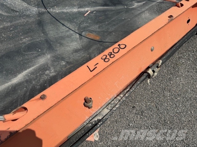Sandvik przenośnik do kruszarki L-8800 MM Trituradoras móviles