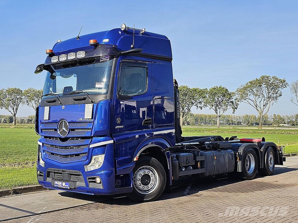 Mercedes-Benz ACTROS 2551 6X2 STEERAXLE RETARDER BIGSPACE XENON Hook lift trucks