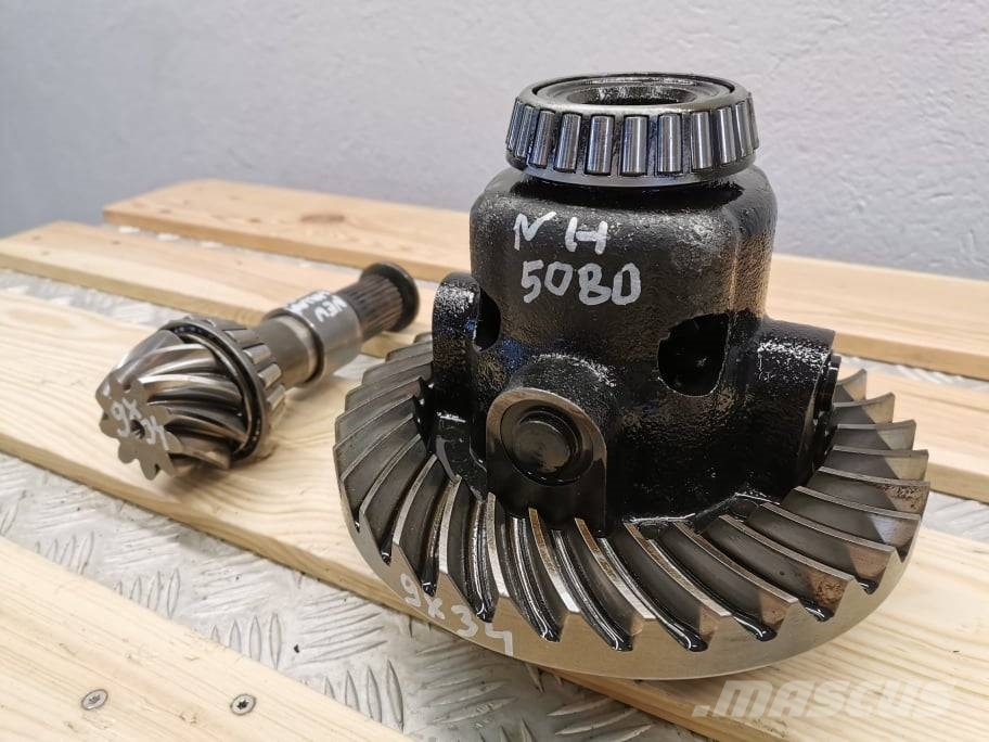 New Holland LM 5080 {Spicer 9X34 front Main gear Girkasse