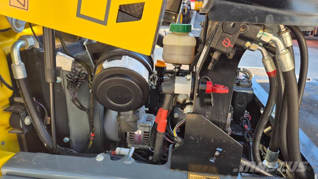 Wacker Neuson DW20 - 2021 YEAR - 680 HOURS - TOP Minidumpperit