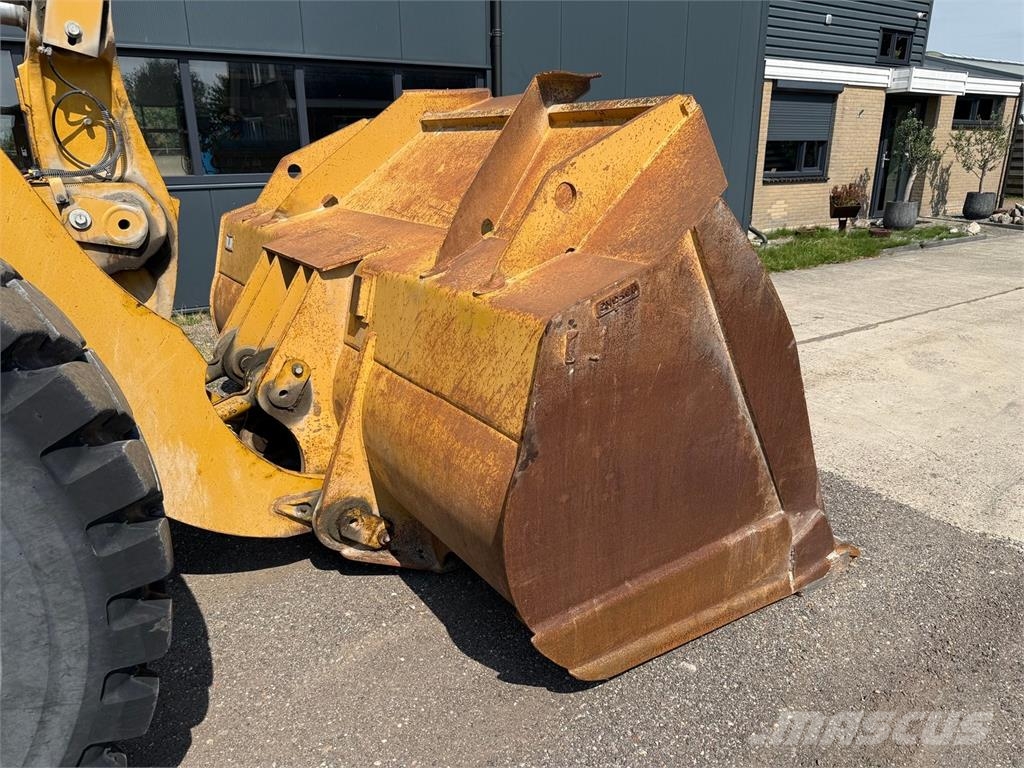 CAT 980M Wielladers