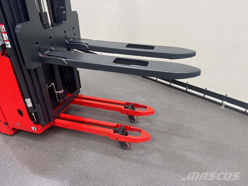 Linde L 16 B-i Pedestrian stacker