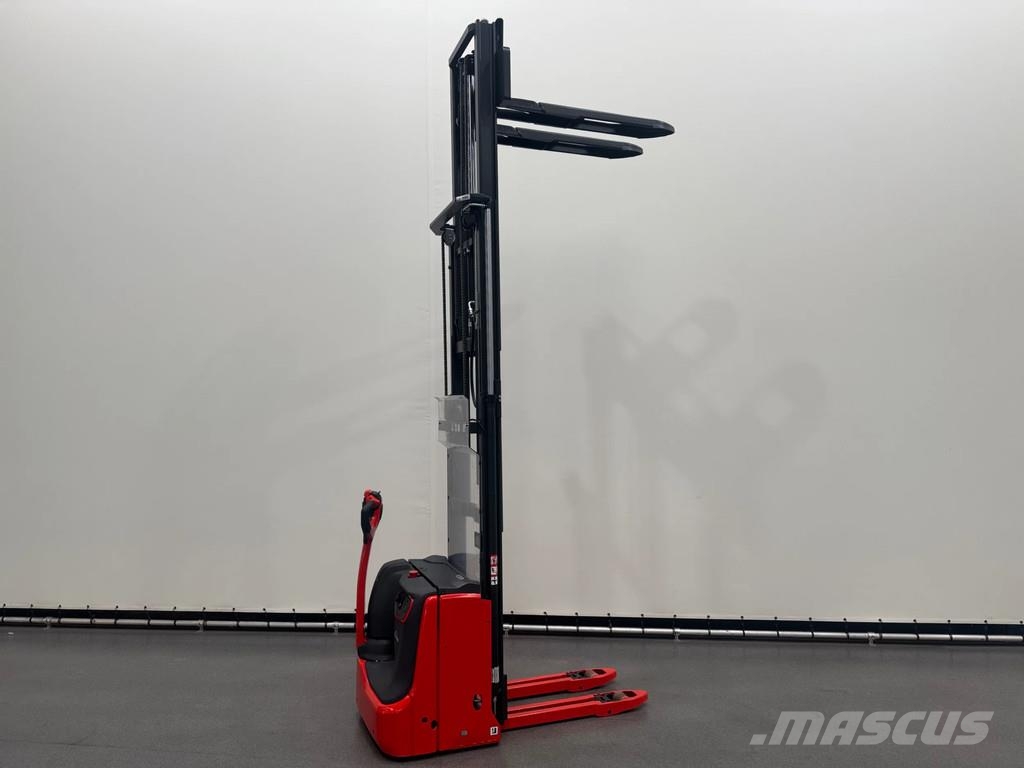 Linde L 16 B-i Pedestrian stacker