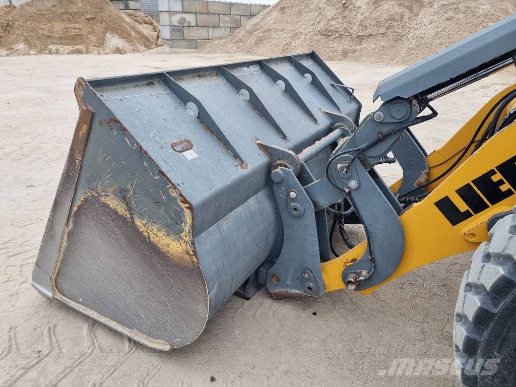 Liebherr L 524 Rataslaadurid