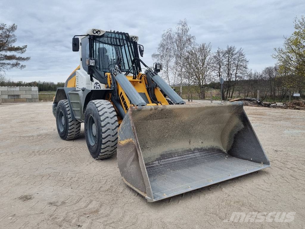 Liebherr L 524 Rataslaadurid