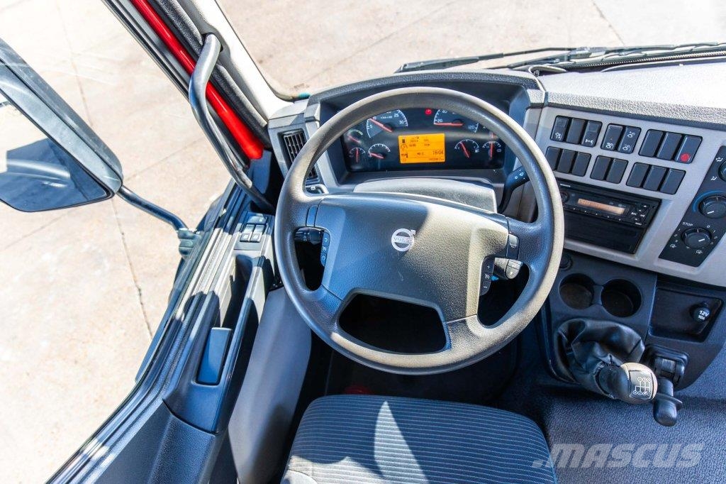 Volvo FL 240 (11.9T) Kipper