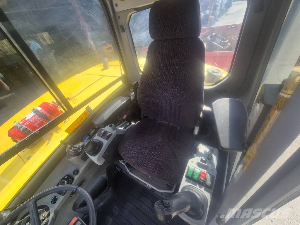 Wacker Neuson EW100 & Bigabkärra med 3 skopor Kolesové rýpadlá
