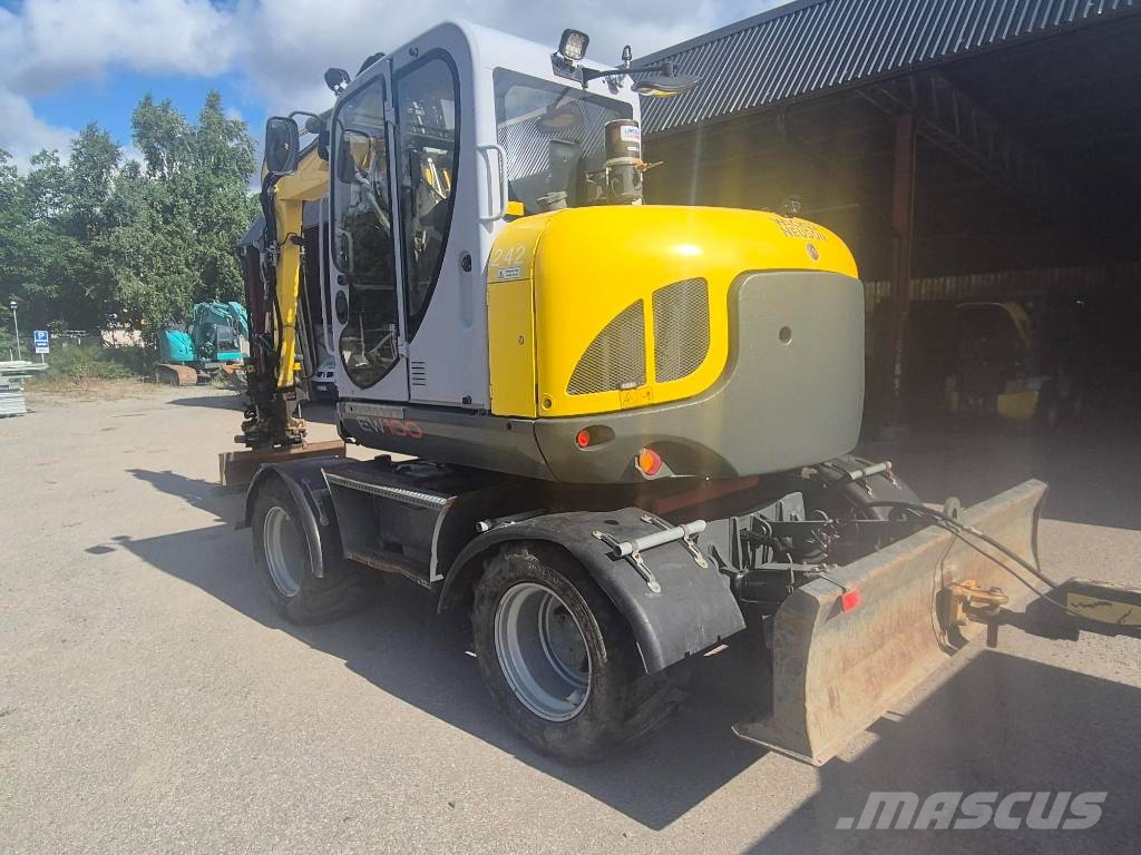 Wacker Neuson EW100 & Bigabkärra med 3 skopor Kolesové rýpadlá