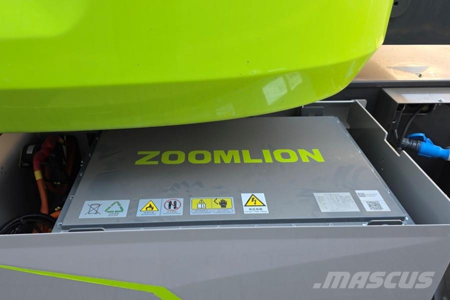 Zoomlion ZT26JE Fully Electric Lithium-Powered, 4x4 Rough T 견인식 전동이동 리프트