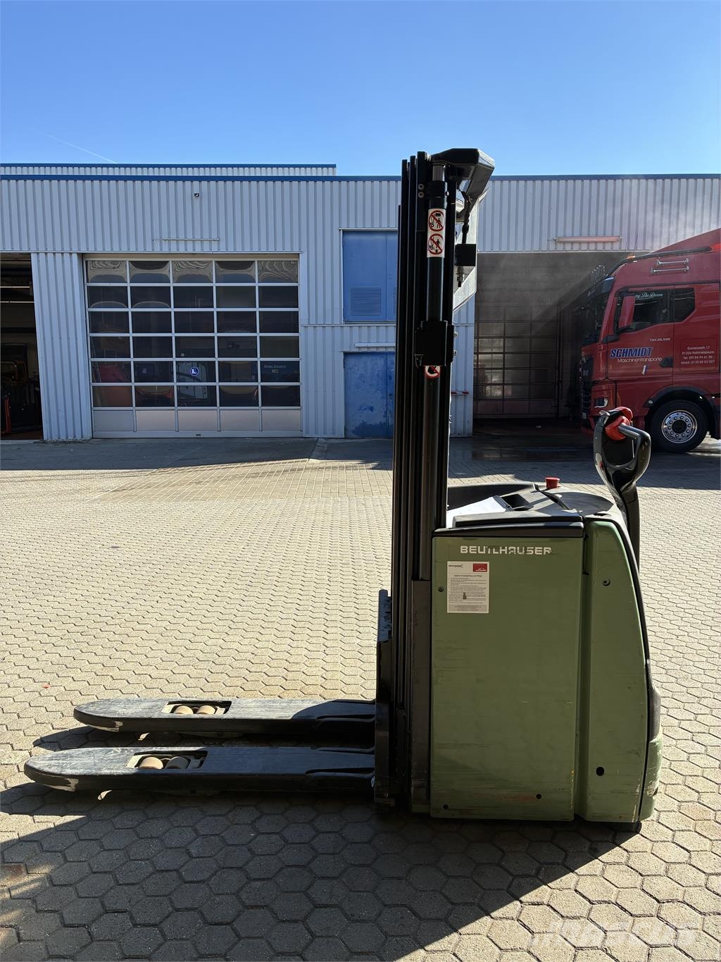 Linde L16i Stand-in stackers