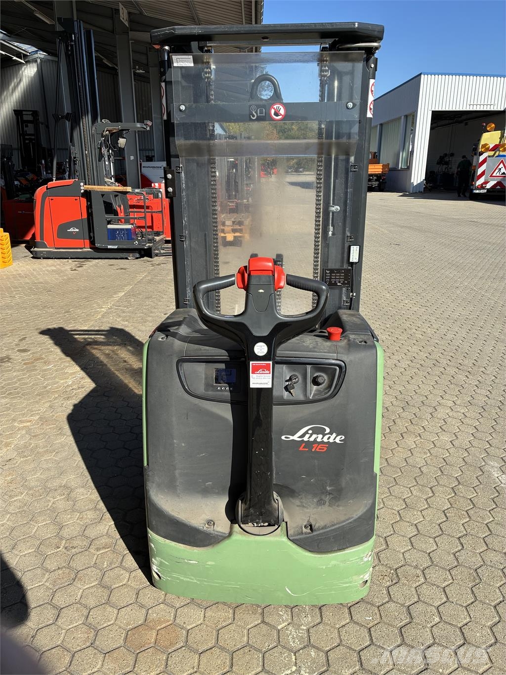 Linde L16i Stand-in stackers