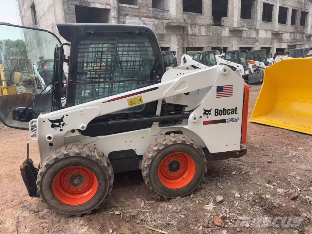 Bobcat S 550 Liukuohjatut kuormaajat