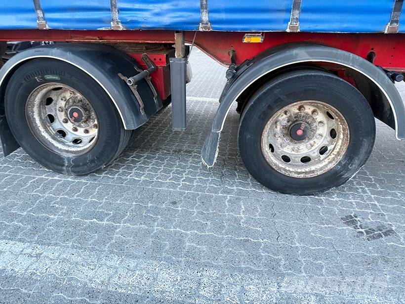 Kel-Berg 2 axle Curtainsider / Planenauflieger Poluprikolice sa ciradom