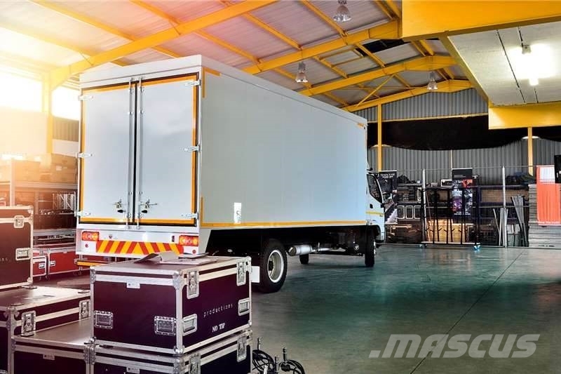 Powerstar FT8 M3 Chassis Cab Autre camion