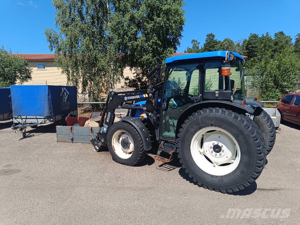 New Holland Tn75da 4WD Tractores