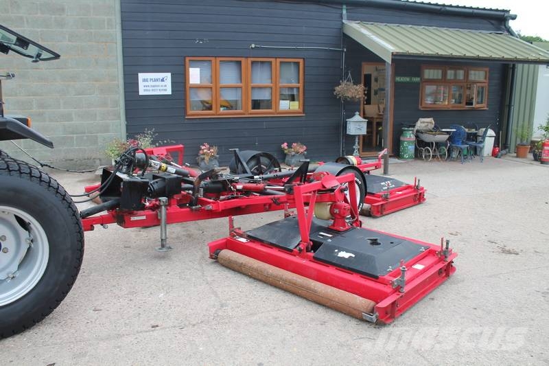 Progressive Turf Equipment TDR15 ماكينات جز العشب