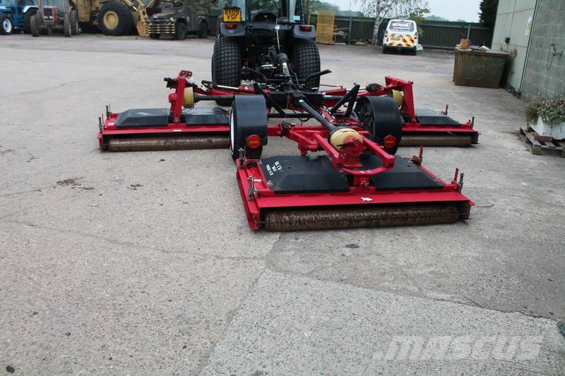 Progressive Turf Equipment TDR15 ماكينات جز العشب