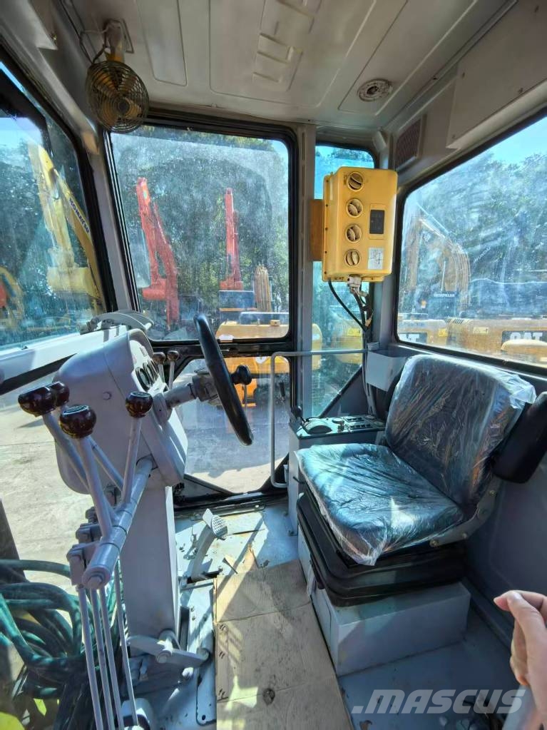 CAT 140G Niveleuse