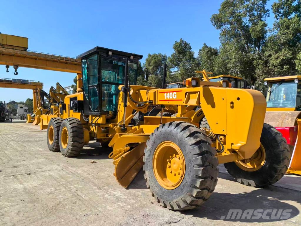 CAT 140G Niveleuse