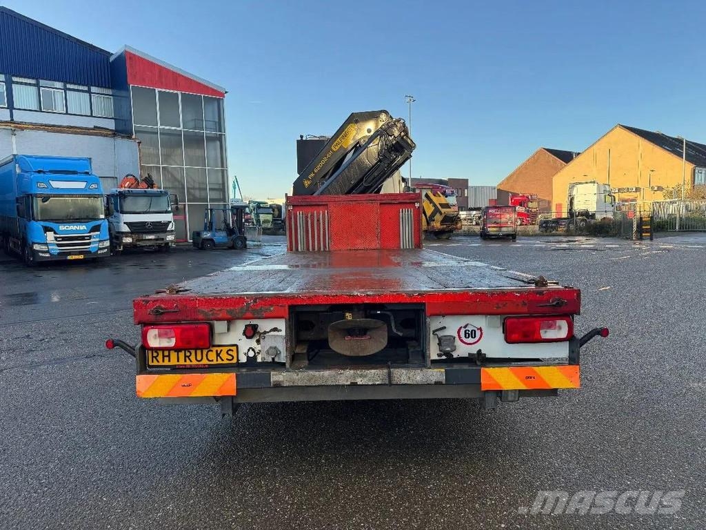 DAF CF 85.410 8X2 EURO 5 PALFINGER PK 62002 + REMOTE C Kranen voor alle terreinen