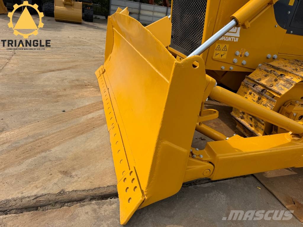 Shantui SD 22 Bulldozer