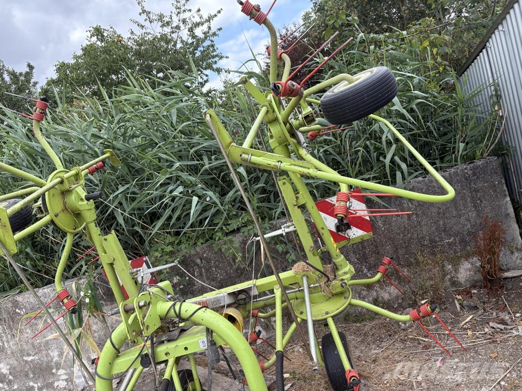 CLAAS Volto 52 Obracače a zhrabovače sena