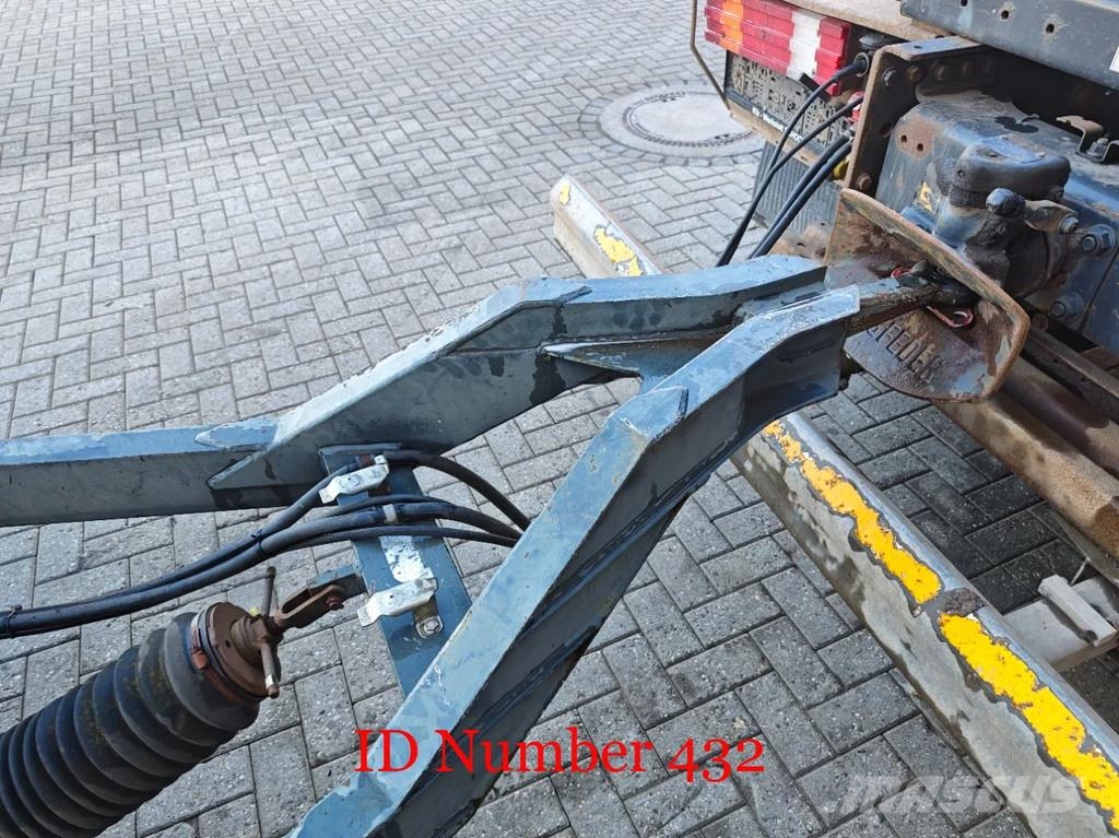 Goldhofer TU 3-24/80 Low loaders