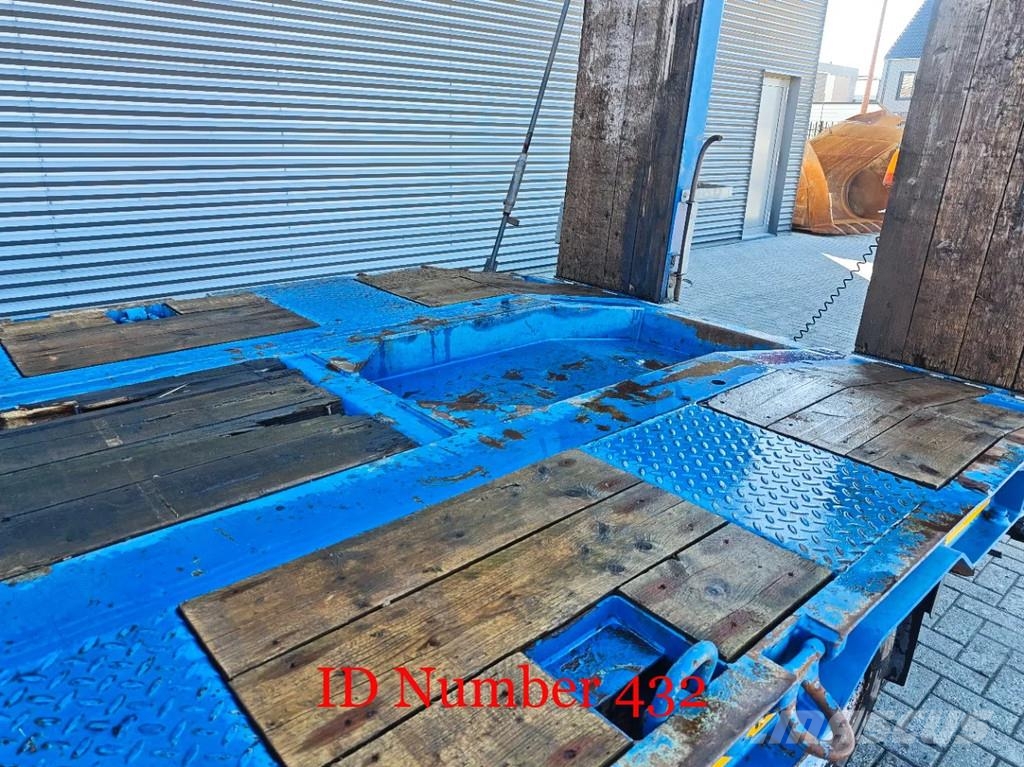Goldhofer TU 3-24/80 Low loaders