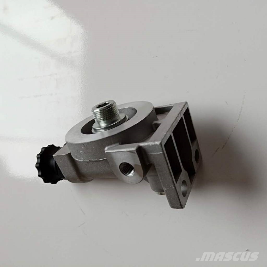 Cummins Qsb6.7 Engine Fuel Filter Head 3975404 6754-71-720 Moteur