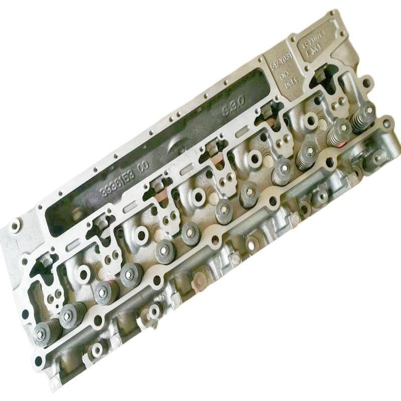 Cummins 6CT Engine Cylinder Head 3802466 3973493 3936178 3 Motorer