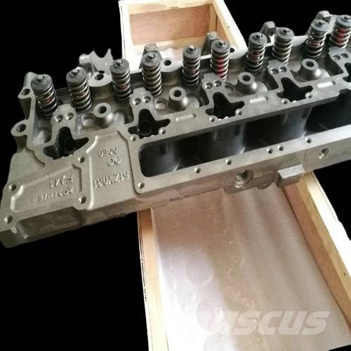 Cummins 6CT Engine Cylinder Head 3802466 3973493 3936178 3 Motorer