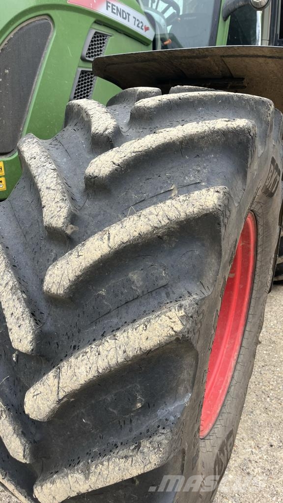 Fendt 722 VARIO PROFI + Traktoren