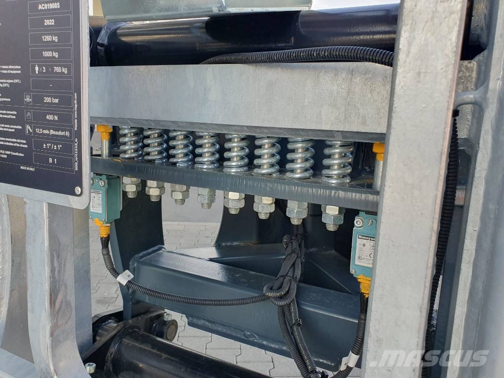 Magni Dachdeckerkorb / Arbeitskorb / 1.000 kg / RTH 2022 مكونات أخرى