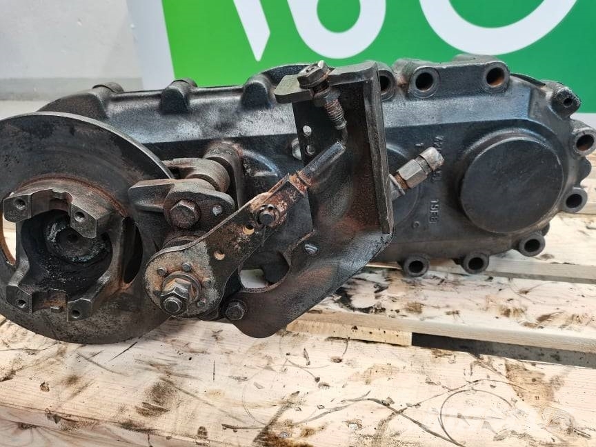 Terex 737 Agri Lift {87530825} intermediate gearbox Vaihteisto
