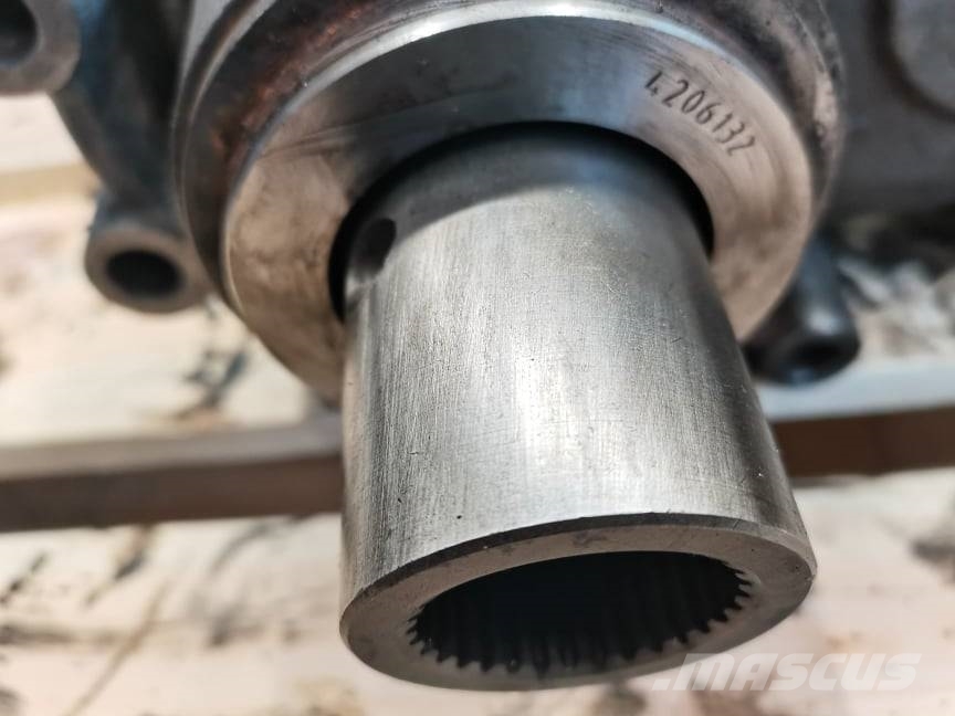 Terex 737 Agri Lift {87530825} intermediate gearbox Vaihteisto
