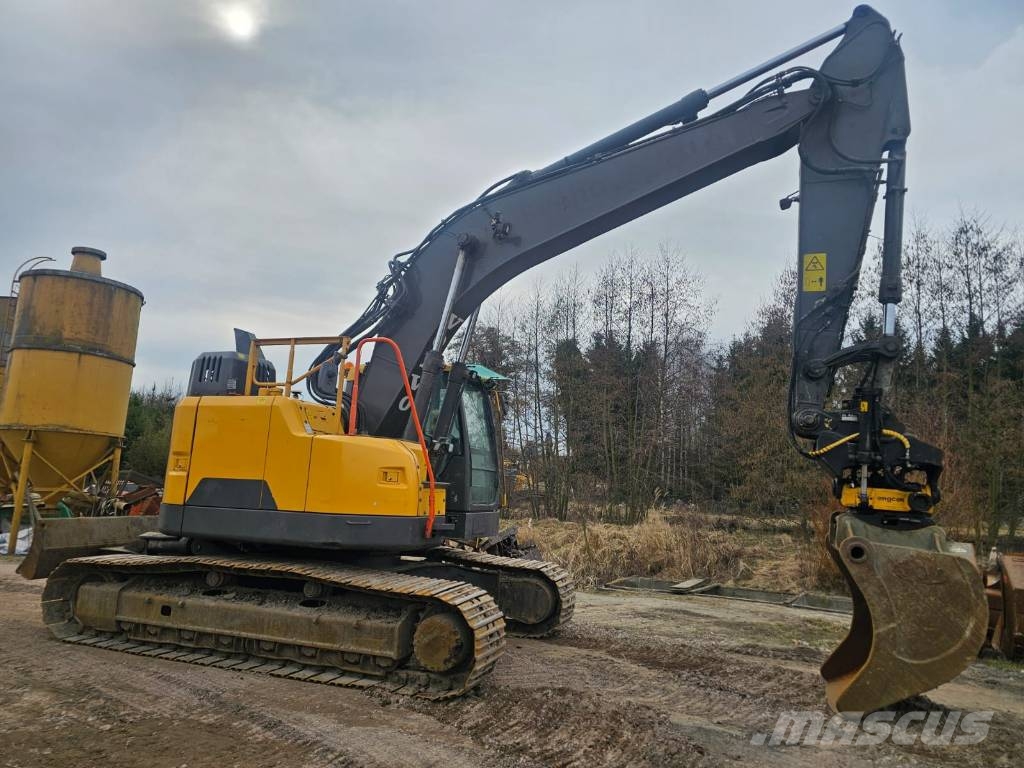 Volvo ECR235EL Bageri guseničari