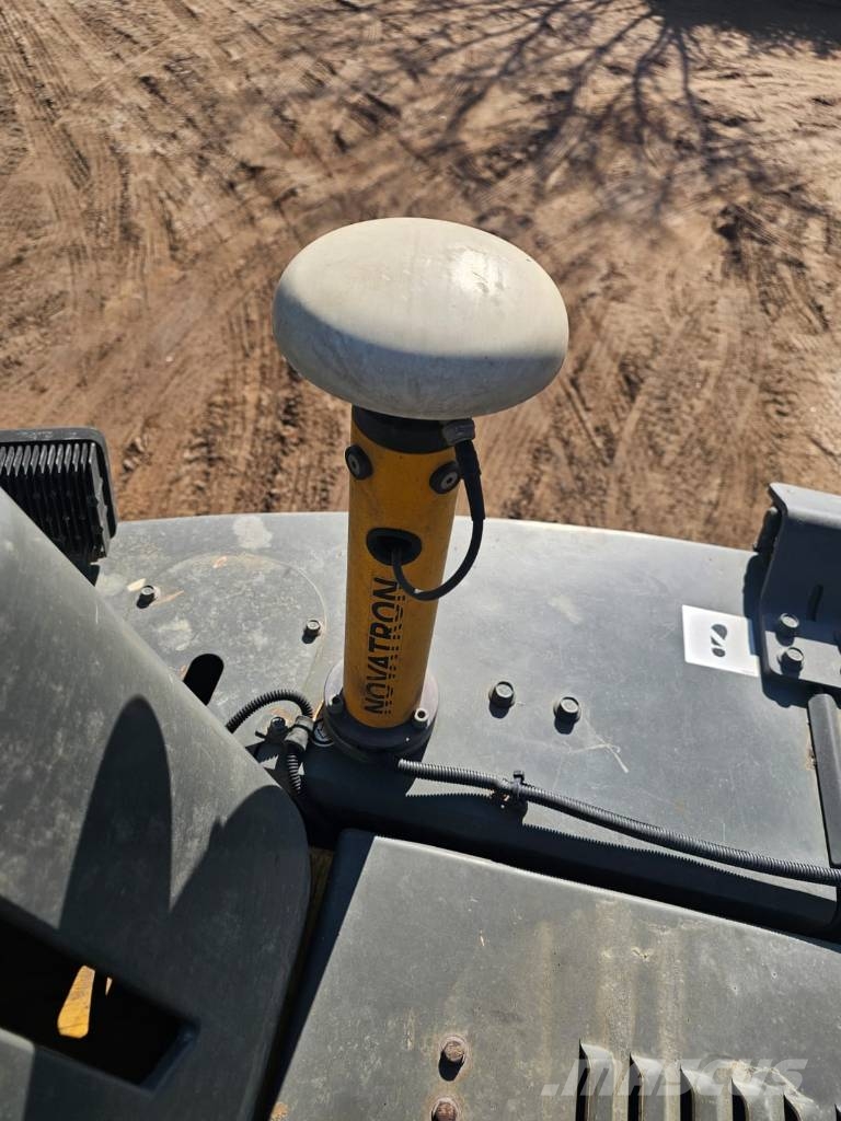 Volvo ECR235EL Bageri guseničari