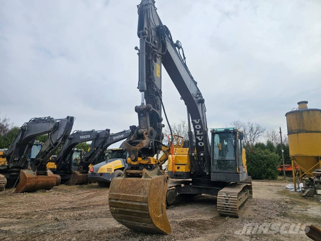 Volvo ECR235EL Bageri guseničari