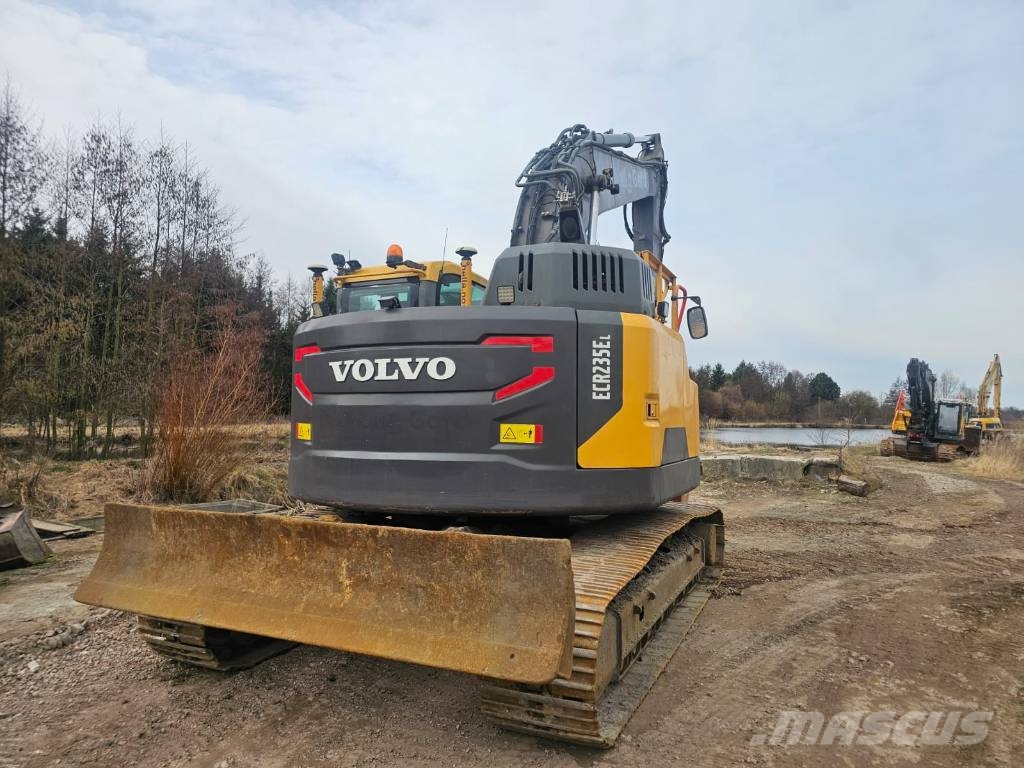 Volvo ECR235EL Bageri guseničari
