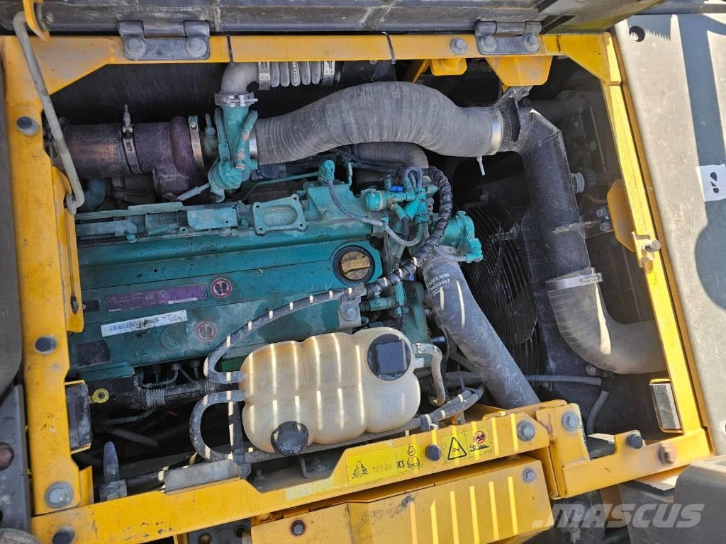 Volvo ECR235EL Bageri guseničari