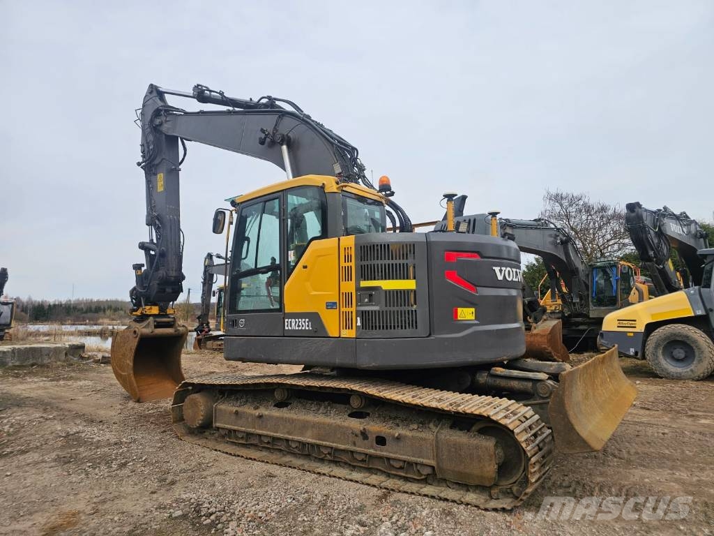 Volvo ECR235EL Bageri guseničari