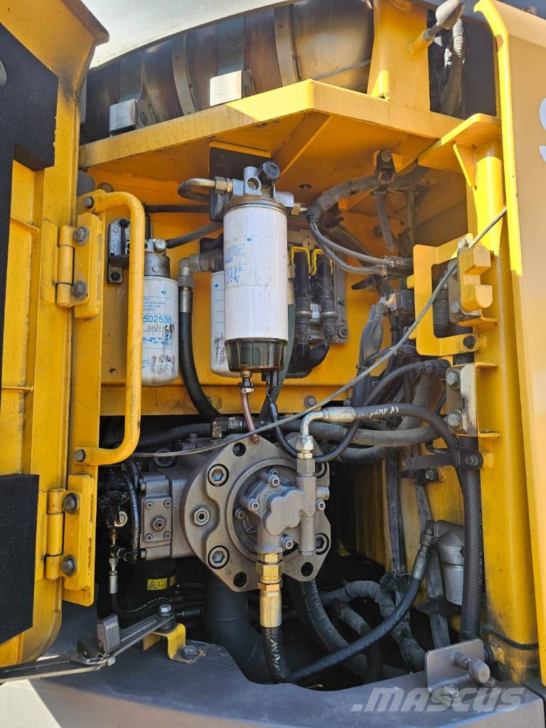 Volvo ECR235EL Bageri guseničari