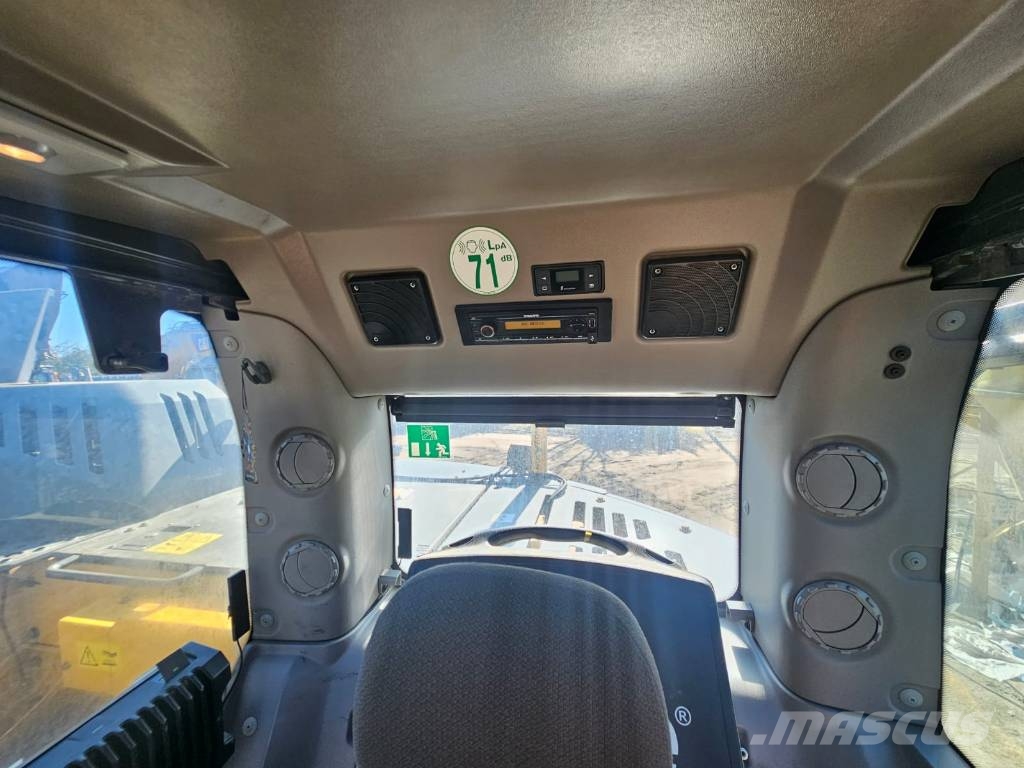 Volvo ECR235EL Bageri guseničari
