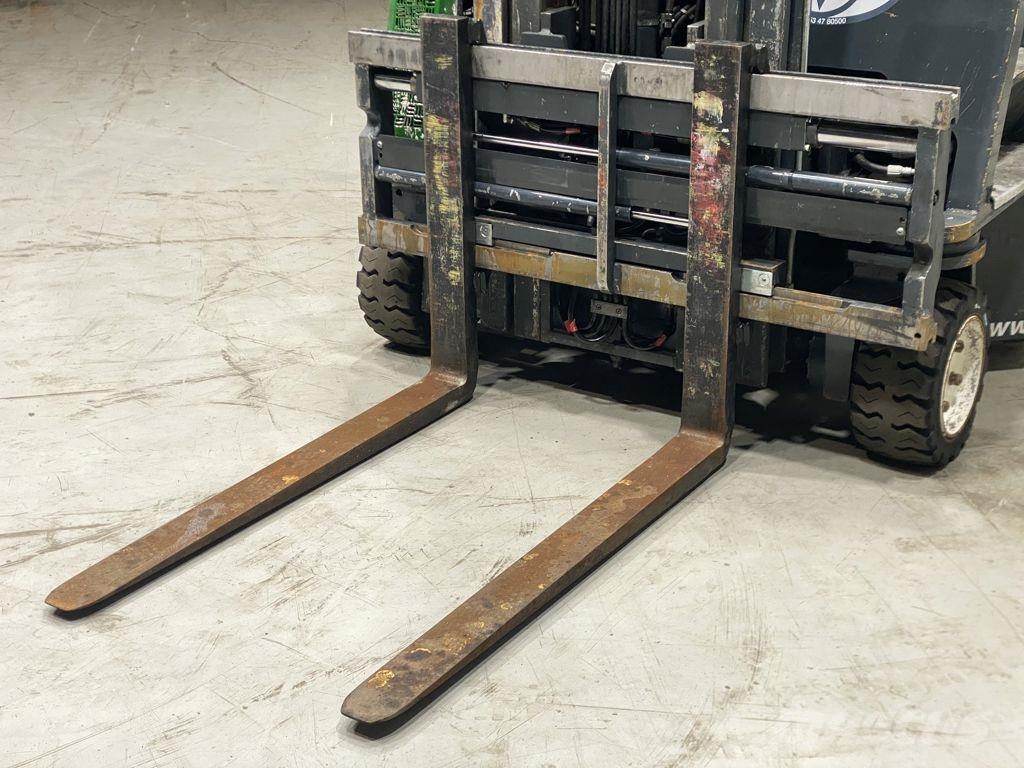 Combilift CB3000CB Diesel heftrucks