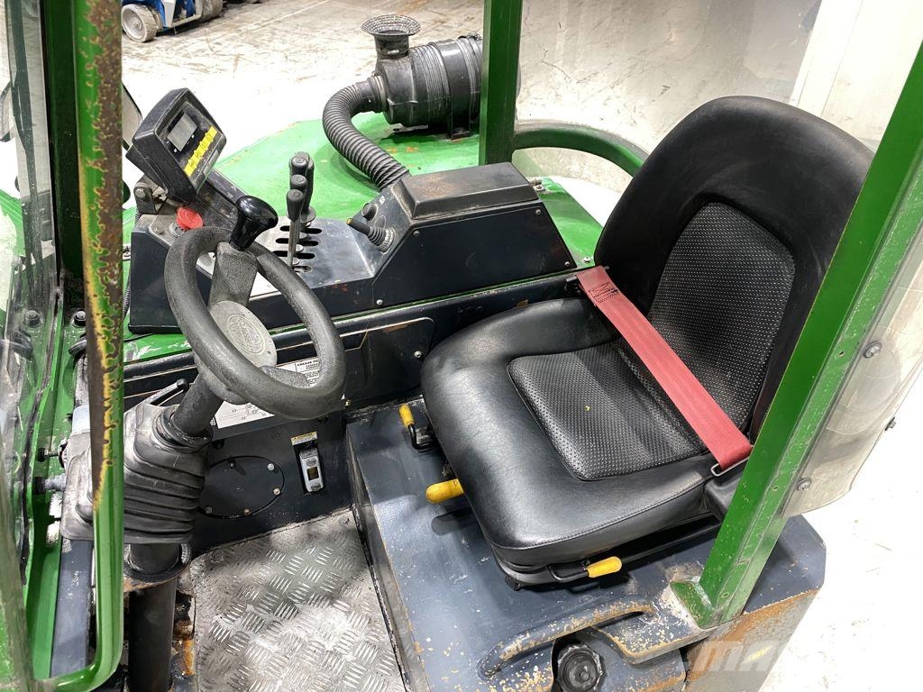 Combilift CB3000CB Diesel heftrucks