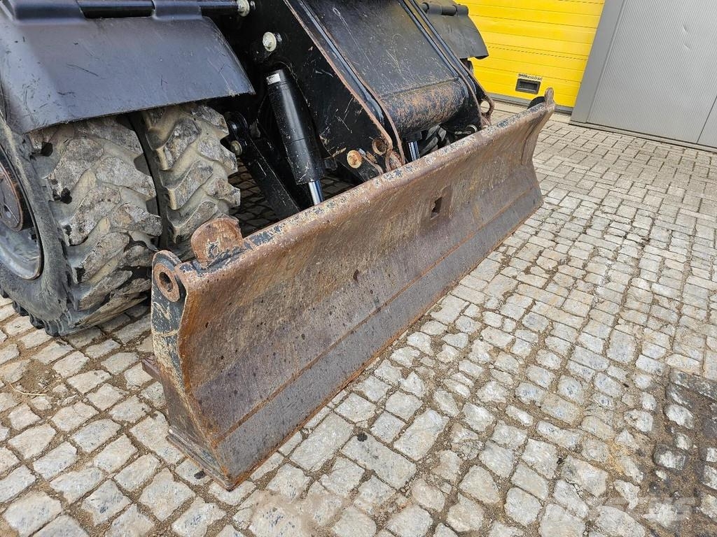 CAT M315F حفارات بعجل